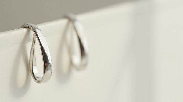 Adoptez le confort avec nos boucles d'oreille clip femme